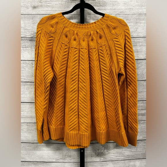 J Jason Wu Floral Cable Crewneck Sweater - Picture 2 of 5